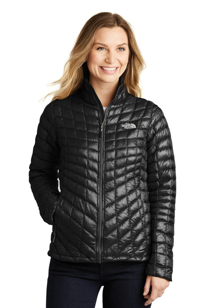 TNF  ¨  Women's ThermoBall  ™  Trekker Jacket. NF0A3LHK